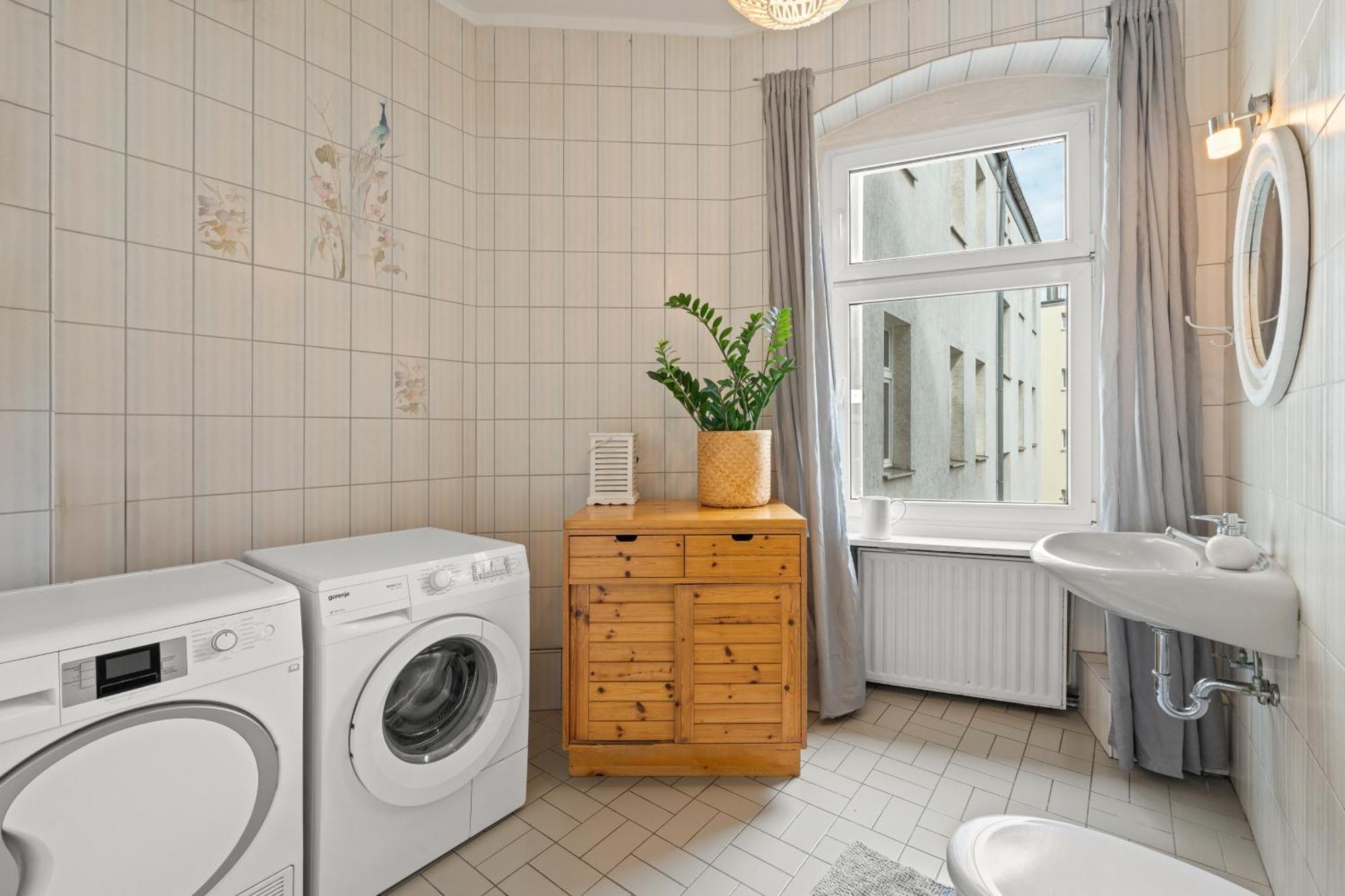 Wilhelmshavener 3Br In Downdown Moabit Berlim Exterior foto
